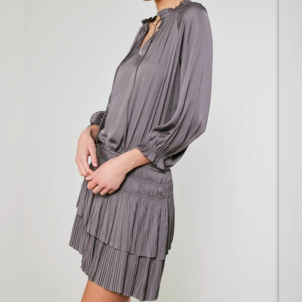 Current Air  Elegant Gray Pleated Dress Size M. - Picture 2 of 12